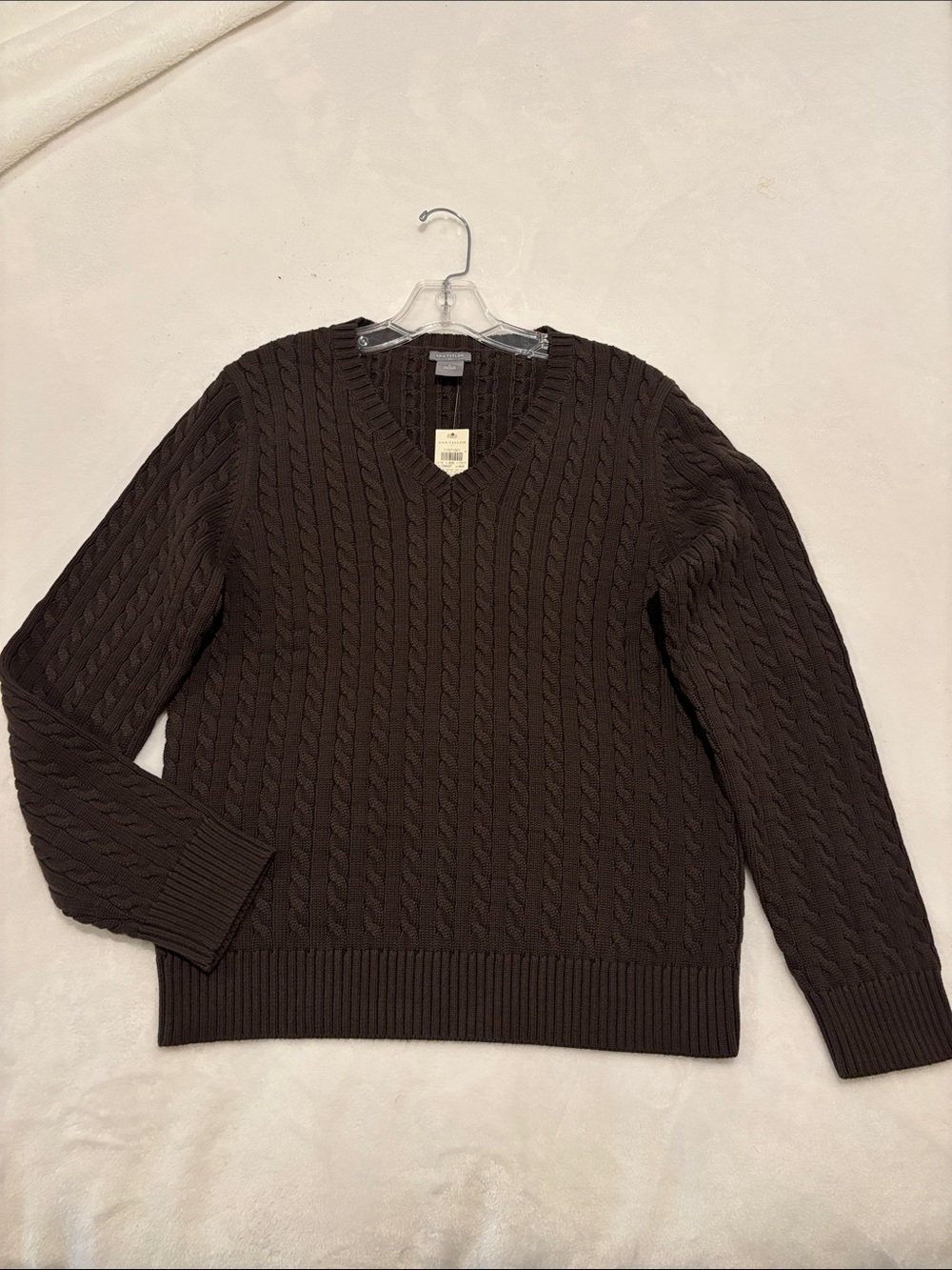 Ann Taylor Cable Knit V-Neck Sweater
Dark Brown - Picture 13 of 17